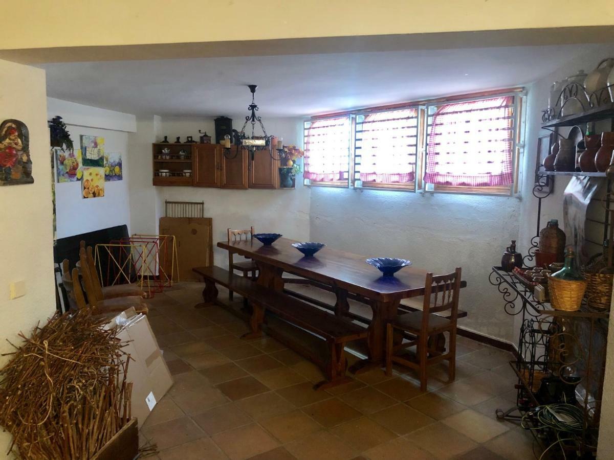 Preciosa Casa Independiente Con Piscina Cubierta Y Gran Jardin Privados 哈罗 外观 照片