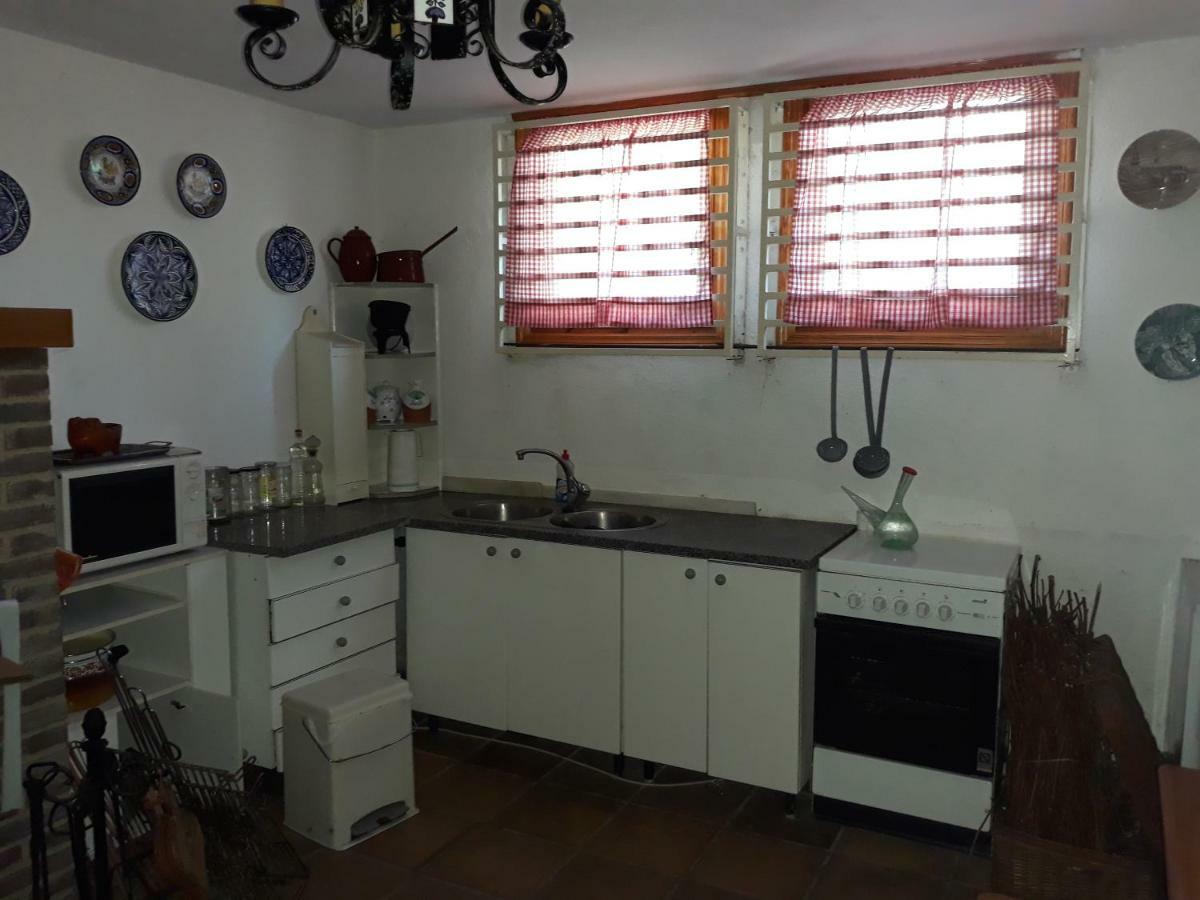 Preciosa Casa Independiente Con Piscina Cubierta Y Gran Jardin Privados 哈罗 外观 照片